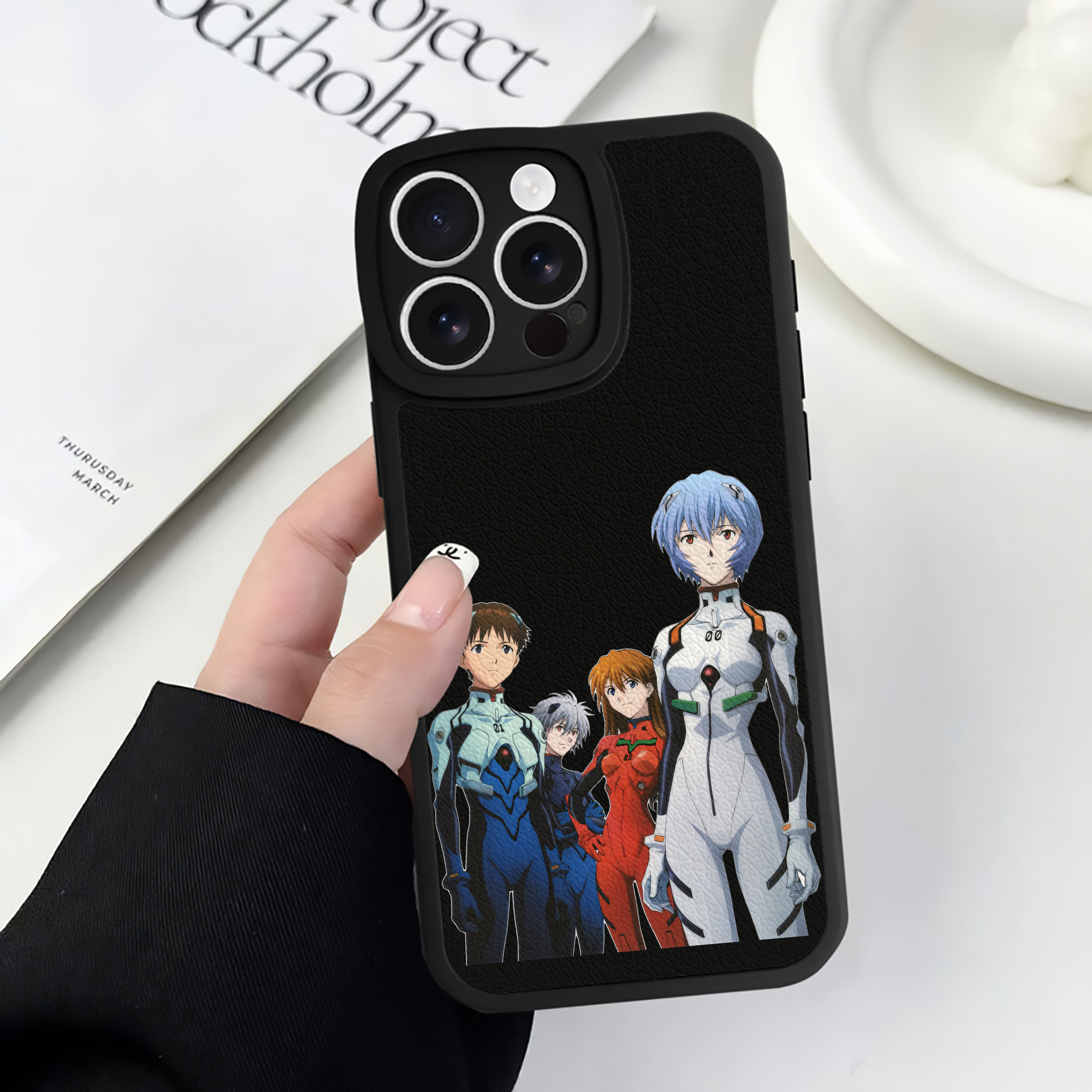 （画像用） EVA 新世紀エヴァンゲリオン 【iPhone 16シリーズ対応】シリコンスマホケース（レザー調） 材質：シリコン